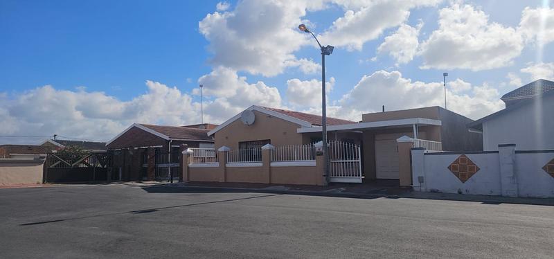 2 Bedroom Property for Sale in Guguletu Western Cape